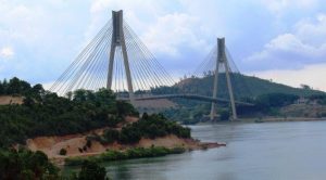 024041200_1473061715-jembatan_balerang