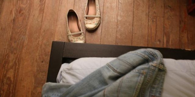 Kerusakan yang Diakibatkan Sepatu Bila Mengenakannya Di rumah