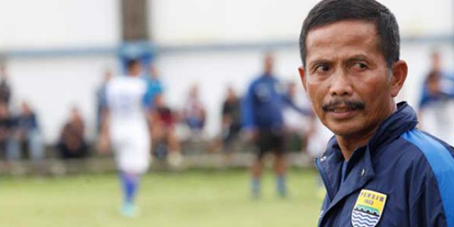 Stadion Belum Dapat, Sekarang Djanur Terancam Tak Boleh Melatih