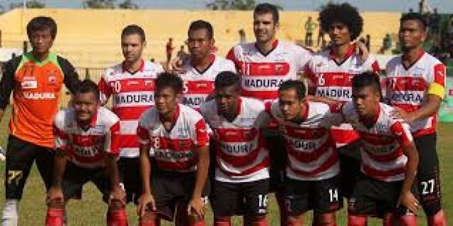 Madura United Kalahkan Persija 3-0