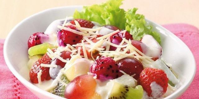 Resep Salad Buah Saus Yogurt, Cocok Jadi Camilan Diet Saat Weekend
