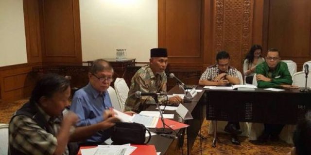 Walikota Paparkan Kebersihan Padang Kepada Dewan Pertambangan Adipura di Jakarta