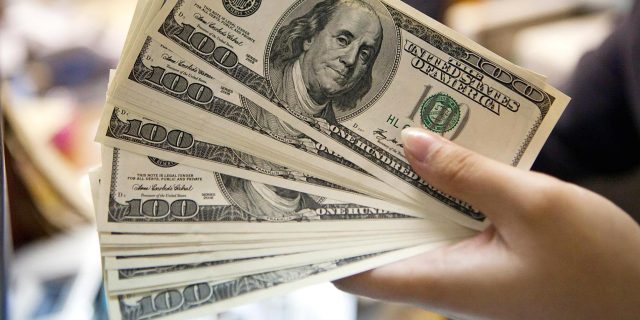 Dolar AS Melemah di Tengah Pernyataan Ketua FED