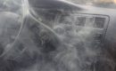 Ini 4 Cara Menghilangkan Bau Rokok di Kabin Mobil