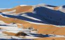 Kristal Es Menghampar, Fenomena Langka Saat Salju di Gurun Sahara
